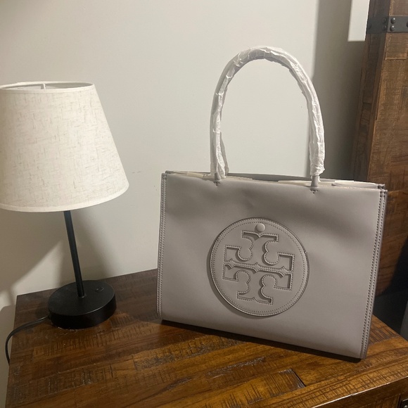 Tory Burch Handbags - Brand New Tory Burch Tote